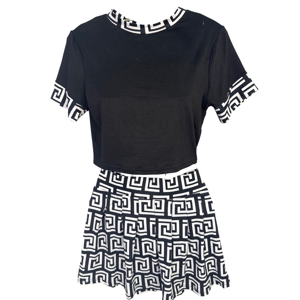 Ellie & Kate Black White Greek Key Crop Top and Pleated Mini Skirt Set S SET9966